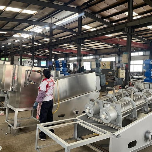 食品廠污水處理的利器 疊螺污泥脫水機(jī)效果顯著