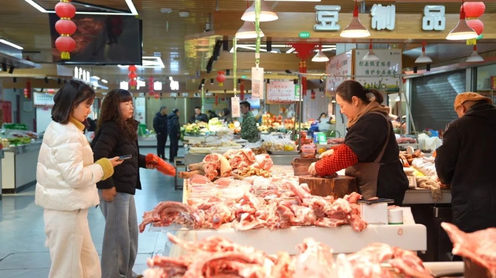 備年貨，尋年味！平江春節市場供需兩旺，肉制品銷售領銜年味經濟